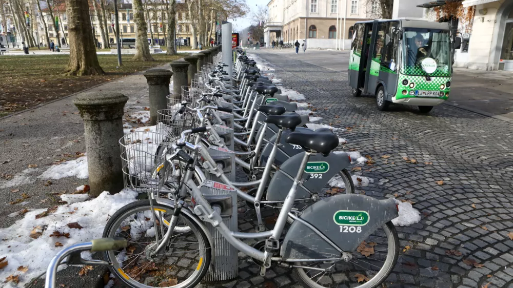 15.01.2026 - Postajali&scaron;če BicikeLJ, samopostrežni sistem izposoje koles v Ljubljani - mestno kolo - Foto: Luka Cjuha