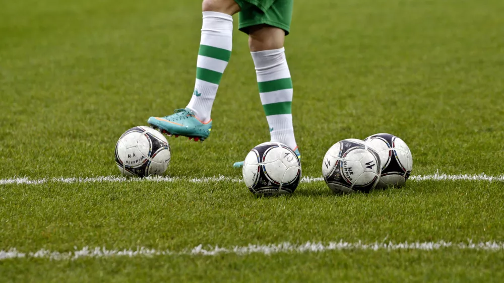 - ilustrativna fotografija - nogomet - Nogometni klub Olimpija - nogometna žoga//FOTO: Tomaž Skale