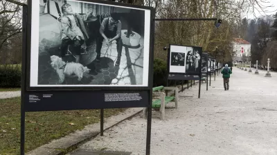 20.01.2026 - odprtje razstave ob 70-letnici Slovenskega mladinskega gledali&scaron;ča (Jakopičevo sprehajali&scaron;če v Tivoliju - SMGFoto: Luka Cjuha