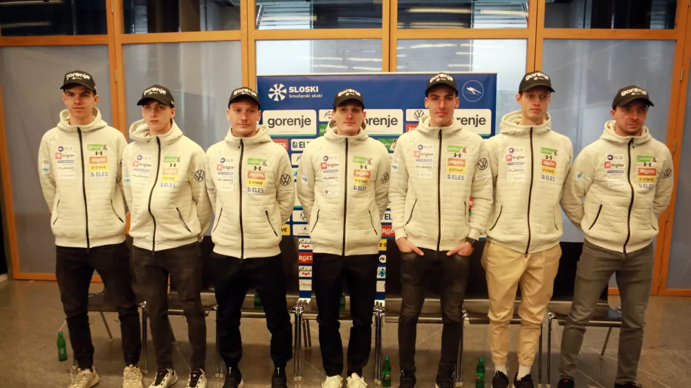 20.01.2026 - novinarska konferenca smučarskih skakalcev pred odhodom v ObersdorfFoto: Tomaž Skale