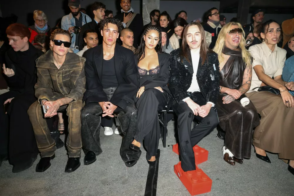 Njegova obutev je kar lepo odstopala od drugih. / Foto: Profimedia