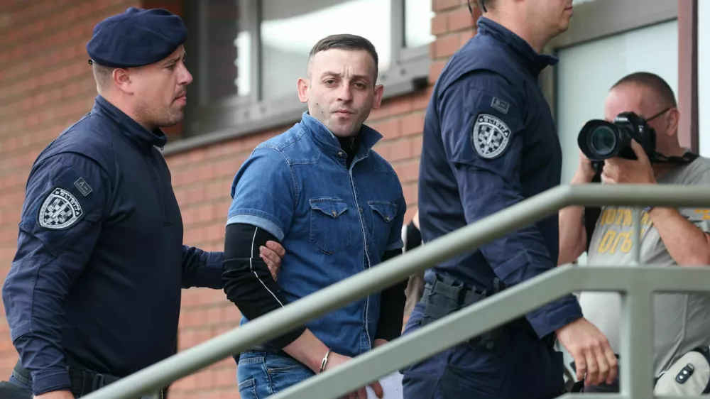 Aleksandar Ni&scaron;ević ne priznava umora dedka Milo&scaron;a. 