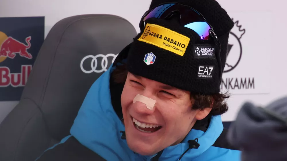 Alpine Skiing - FIS Alpine Ski World Cup - Men's Downhill - Kitzbuehel, Austria - January 24, 2026 Italy's Giovanni Franzoni reacts during the Men's Downhill REUTERS/Leonhard Foeger