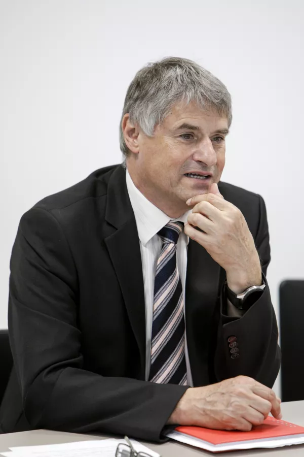 načelnik Upravne enote Ljubljana mag. Bojan Babič - 18.06.2020 - Upravna enota UE Ljubljana, Linhartova cesta 13 - predstavitev prenovljenih prostorov kjer bodo združene izpostave Bežigrad, Center, Moste-Polje, &Scaron;i&scaron;ka in Vič-Rudnik; //FOTO: Matjaž Ru&scaron;t