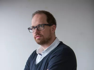 .Tomaž Klip&scaron;teter, komentator - dopisna    - Dnevnik 2016 - portreti za komentarje in kolumne - komentatorji - novinarji - novinar -  //FOTO: Maja Marko