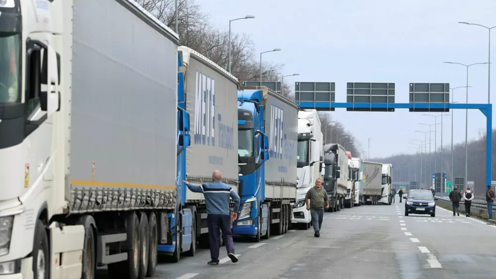 Truck drivers and transport union representatives protest at the Serbia-Croatia border crossing, citing disruptions linked to the European Union's new Entry-Exit System (EES), in Batrovci, Serbia, January 26, 2026. REUTERS/Zorana Jevtic