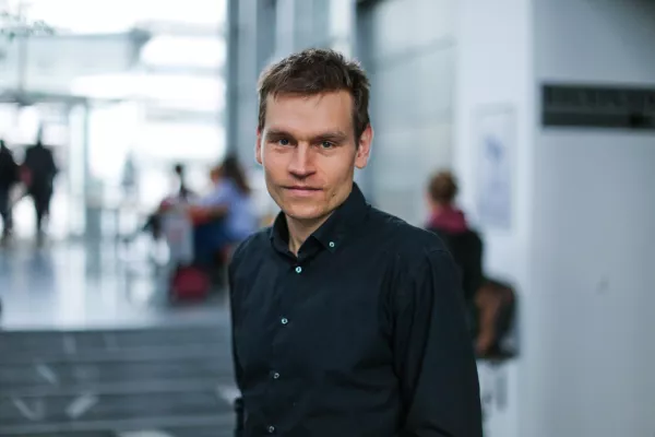 - 06.11.2018 - doc. dr. Marko Lovec, asistent - profeser na Katedri za mednarodne odnose - FDV  //FOTO: Bojan Velikonja