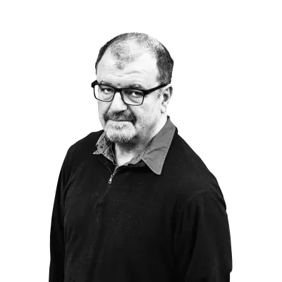 Ahmed Buria, novi kolumnist Dnevnika.------.COLOR.PSA.V PERMANENT PROSIM !!!