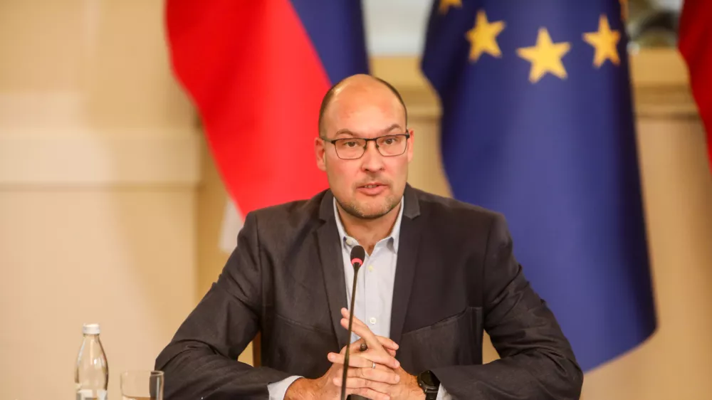 - Mag. Ale&scaron; Kocjan, novinar, kandidat za podpredsednika Komisije za preprečevanje korupvije,- 01.12.2025. - javna predstavitev v okviru postopka imenovanja funkcionarjev Komisije za preprečevanje korupcije, ki jo vodi generalni sekretar urada predsednice republike Jan Kovačič.//FOTO: Bojan Velikonja