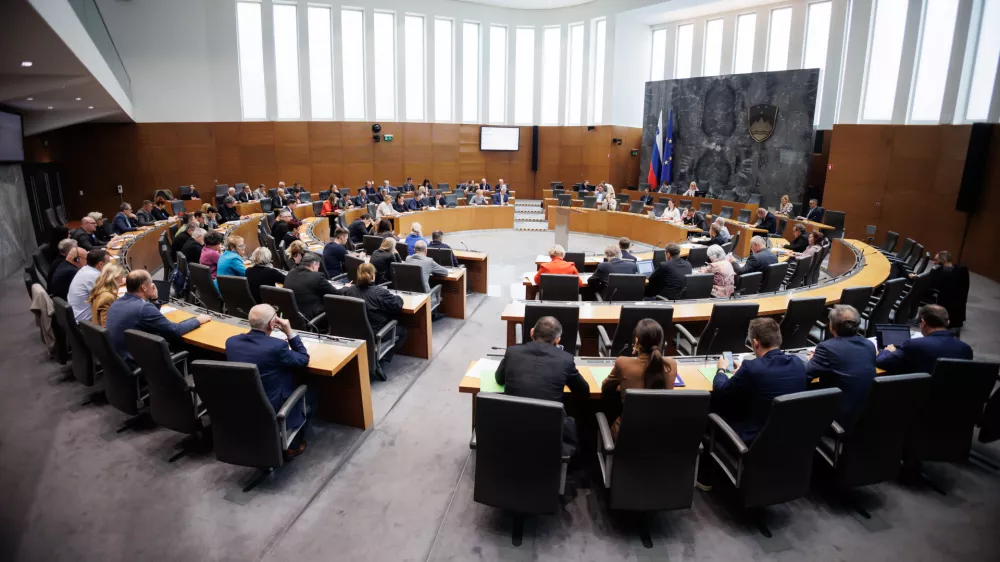 Ljubljana, drzavni zbor.Nadaljevanje seje DZ, na kateri so med drugim nadaljevali obravnavo proracunskih dokumentov za leti 2026 in 2027.