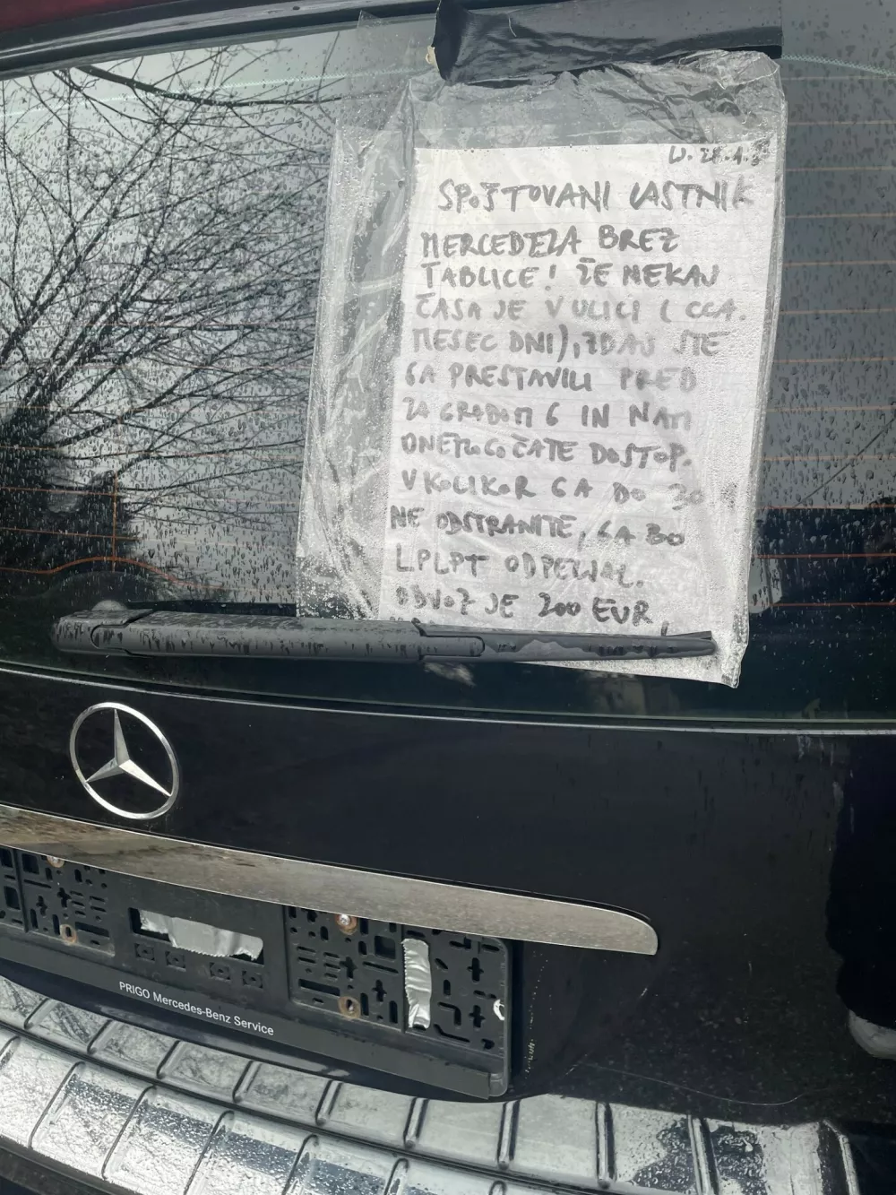 mercedes, lasnnik, parking / Foto: Bralec