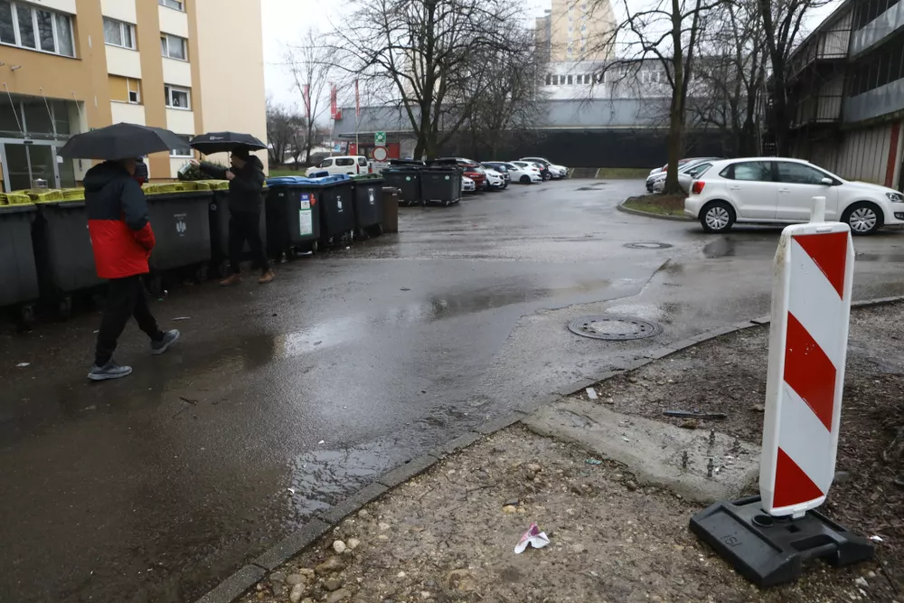 3.2.2026 &scaron;tepanjsko naselje, uničeni parkomati, parkiranjeFoto Luka Cjuha