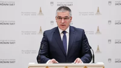 Ljubljana, drzavni zbor.Nadaljevanje ustanovne seje drzavnega sveta.Novi predsednik drzavnega sveta Marko Lotric.