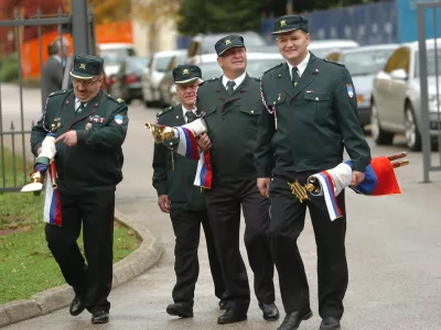 - veterani vojne za Slovenijo - prapor,//FOTO: Matej Pov&scaron;eOPOMBA: ZA OBJAVO V ČASOPISU DNEVNIK
