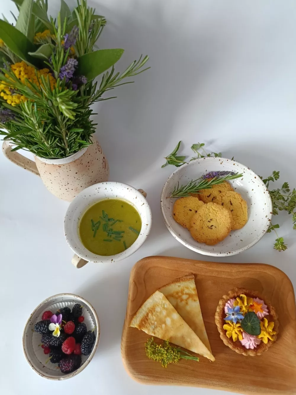 Oddih v ti&scaron;ini, zbranosti in preprostosti: Bi prespali v samostanu?