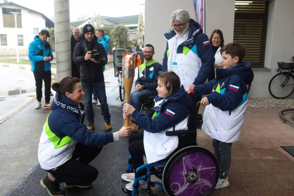 04.02.2026. Olimpijska baklja v URI Soča. Foto: Bojan Velikonja
