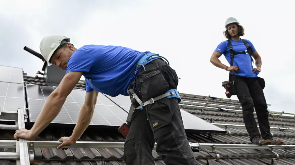 Država bi dobaviteljem elektrike plačala 114 milijonov evrov