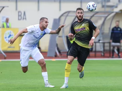 Rene Rantu&scaron;a Lampreht (levo), Nino Kukovec - 01.08.2025 - nogomet - 1. SNL - Kalcer Radomlje - Domžale //FOTO: Jaka Gasar
