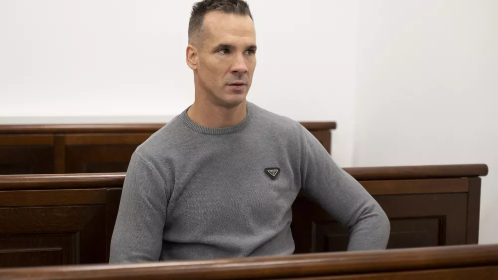 Dvanajstletna zaporna kazen razveljavljena zaradi neizločitve sodnika