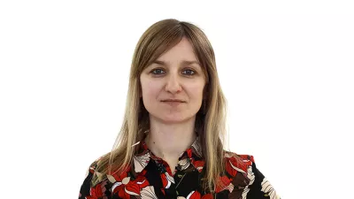 Tamara KrivecZA ONLINE - Redakcija Dnevnik 2024 - portreti za komentarje in kolumne - kolumnisti - komentatorji – novinarji - portret //FOTO: Luka Cjuha