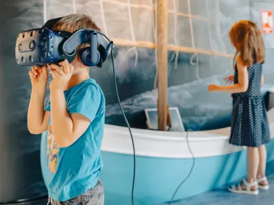 Samo ime DUBoak je nastalo kot nekak&scaron;na besedna igra, kombinacija lokalne &raquo;duba&scaron;ljanske&laquo; besede dub, ki tako poimenuje hrast &raquo;medunac&laquo; (quercus pubescens oz. po slovensko puhasti hrast), in besede oak, ki pomeni isto v angle&scaron;čini, jeziku, ki je v zadnjih 100 letih postal (evropski) lingua franca. / Foto: Fran Karabaić