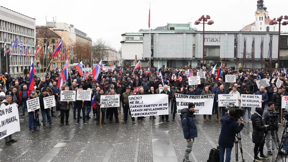 06.02.2025. protest kmetov. Foto: Bojan Velikonja