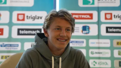 žiga šeško - novinarska konferenca zmagovalca mladinskega grand slama v Avstraliji Žige Šeška. foto luka cjuha