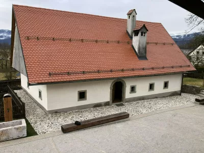 Pre&scaron;ernova rojstna hi&scaron;a, Vrba