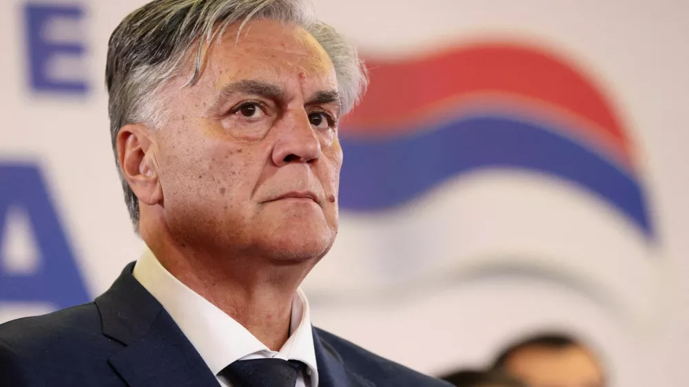 FILE PHOTO: Sinisa Karan attends a press conference after preliminary results indicated he won a snap presidential election in Banja Luka, Bosnia and Herzegovina, November 23, 2025. REUTERS/Amel Emric/File Photo