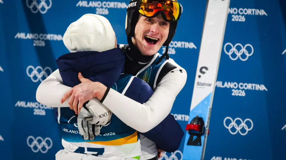 Italija, Predazzo.Zimske olimpijske igre 2026.Smucarski skoki, velika skakalnica, moski.Olimpijski prvak na veliki skakalnici Domen Prevc.