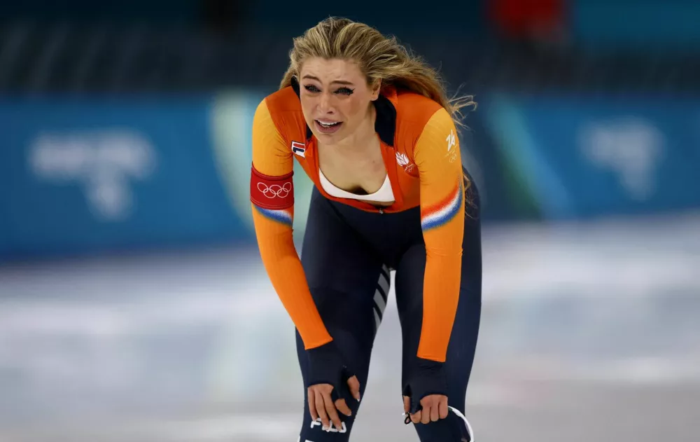 Milano Cortina 2026 Olympics - Speed Skating - Women's 1000m - Milano Speed Skating Stadium, Milan, Italy - February 09, 2026. Jutta Leerdam of Netherlands reacts to her Olympic record time and winning the women's 1000m race. REUTERS/Yves Herman