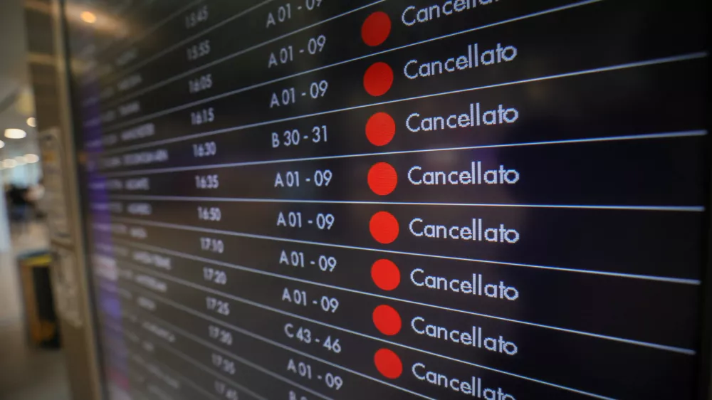 15 July 2023, Italy, Bologna: A monitor with the canceled flights at Marconi airport during a nationwide strike of airports ground staff, and check-in services. Photo: Guido Calamosca/LaPresse via ZUMA Press/dpa