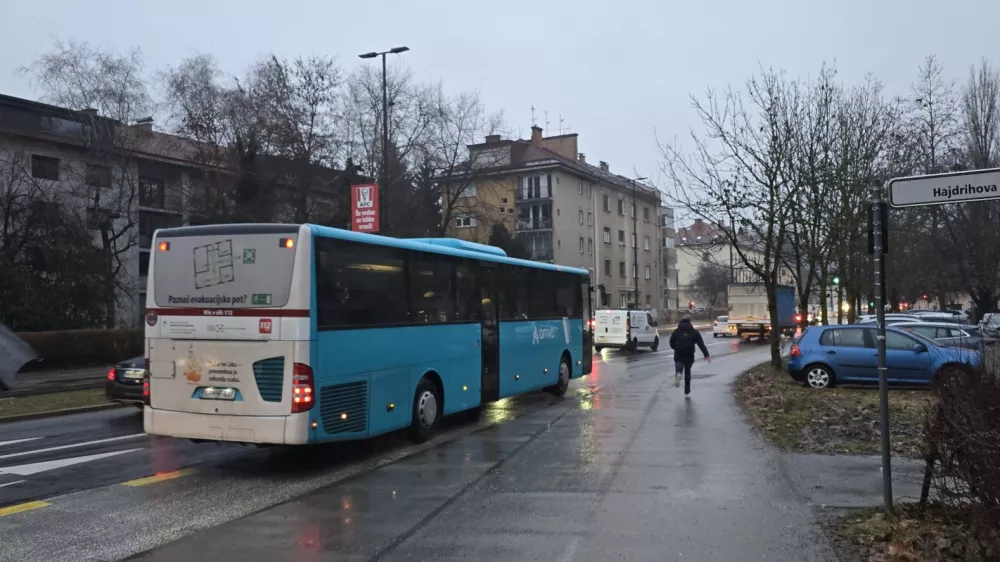 Pritožbe nad Arrivo: Iz Kopra v Ljubljano &scaron;ele po nujnem servisu in brez gretja