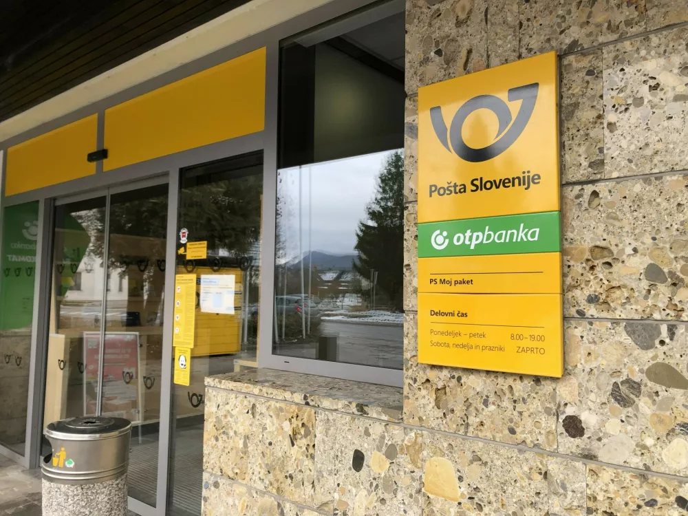 po&scaron;ta, poslovalnica / Foto: Eva Branc