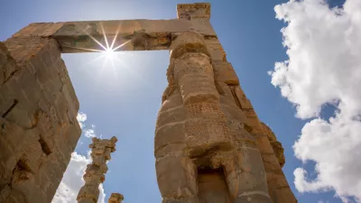 Ostanki Perzepolisa v Iranu / Foto: Petr Kahanek