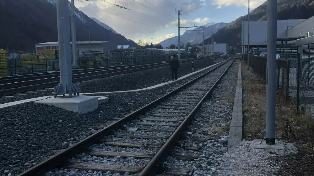 Vlak vendarle tudi do Hru&scaron;ice