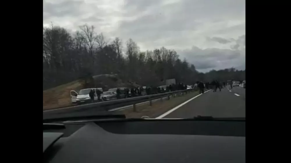 Navijači. Vir: hrva&scaron;ko notranje ministrstvo