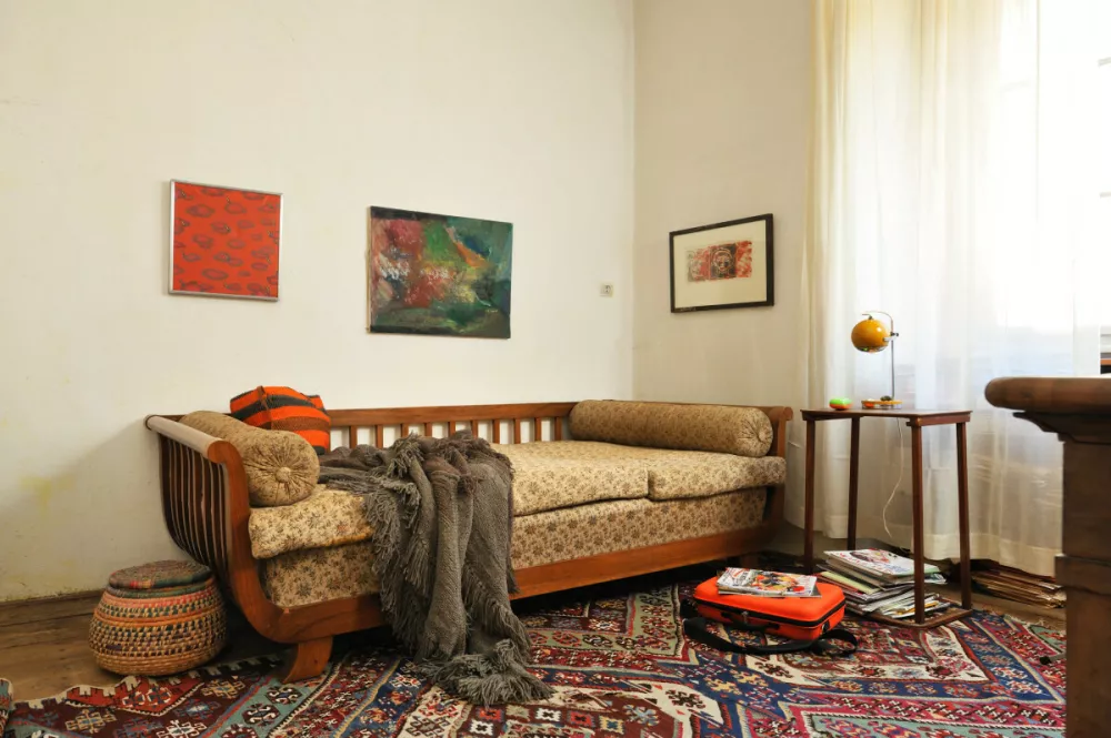 Ljubljansko pohi&scaron;tvo za Tita, &scaron;ejke in cesarja