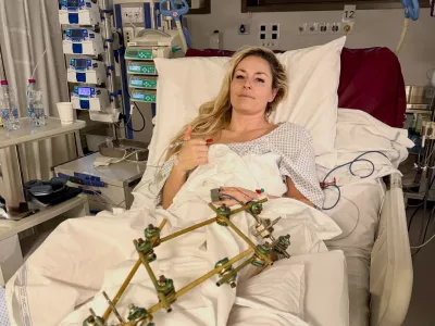 U.S. skier Lindsey Vonn lies in a hospital bed, after she crashed during the Women's Downhill, in Treviso, Italy, in this picture obtained from social media on February 11, 2026. @lindseyvonn via Instagram/via REUTERS THIS IMAGE HAS BEEN SUPPLIED BY A THIRD PARTY. MANDATORY CREDIT. NO RESALES. NO ARCHIVES.