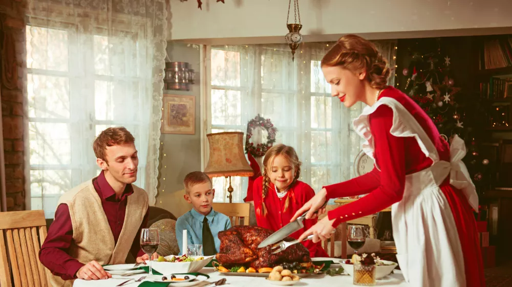 Prizor, kakr&scaron;ni so bili značilni za Ameriko petdesetih let in ki zaradi globalizacije vdirajo tudi v na&scaron;o zavest. / Foto: Istock