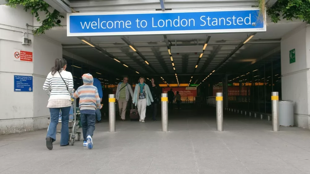 Letali&scaron;če Stansted, čez katerega naj bi Epstein tihotapil ženske. Foto: Profimedia