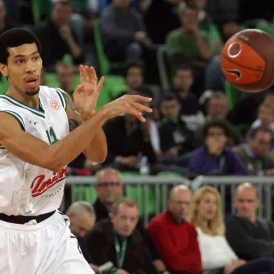 Danny Green (14)- ko&scaron;arka - Union Olimpija: Galatasaray, evroliga, 4. krog, skupina D:- Ko&scaron;arkarji Uniona Olimpije so izgubili proti igralcem tur&scaron;kega Galatasarayja z 79:70 (27:23, 44:37, 57:56).         //FOTO: Luka Cjuha / Foto: Luka Cjuha