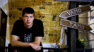 Goran Vojnović, filmski in televizijski režiser ter scenarist, pisatelj, pesnik in kolumnist Dnevnika,//FOTO: Bojan Velikonja OPOMBA: ZA OBJAVO V PRILOGI &ndash; DNEVNIKOV OBJEKTIV - INTERVJU 2013 / Foto: Bojan Velikonja