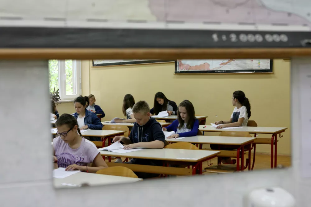 NPZ: Namesto bojazni učiteljev več resnosti učencev