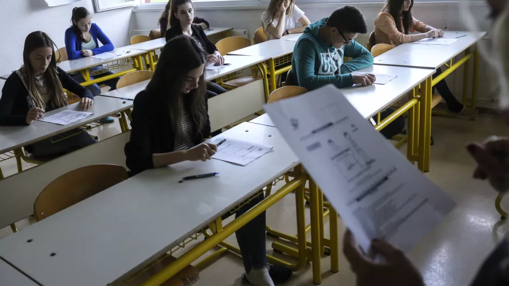 NPZ: Namesto bojazni učiteljev več resnosti učencev