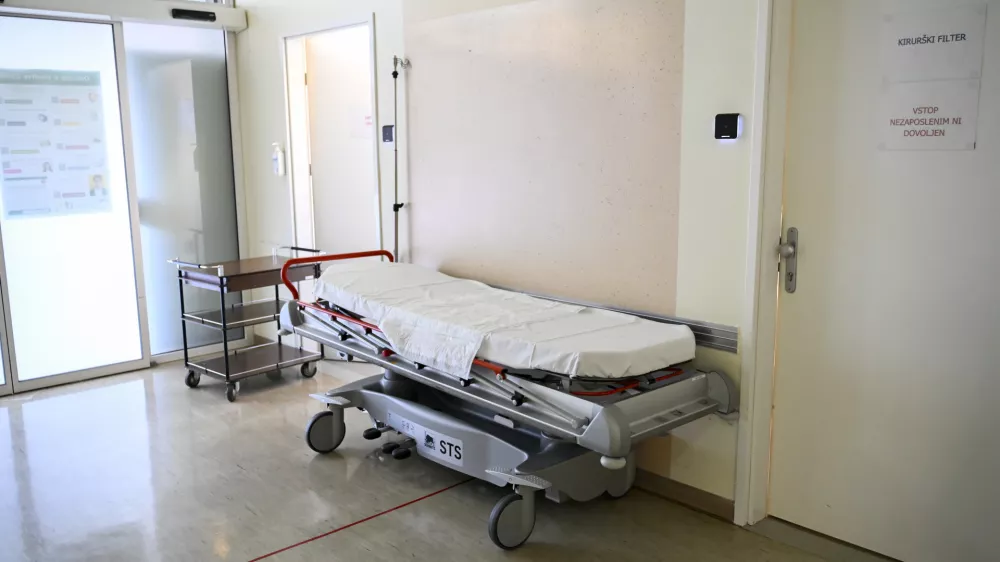 zdravstvo bolni&scaron;nica - simbolična fotografija08.12. 2025 - Porodni&scaron;nica Kranj FOTO: Nik Erik Neubauer