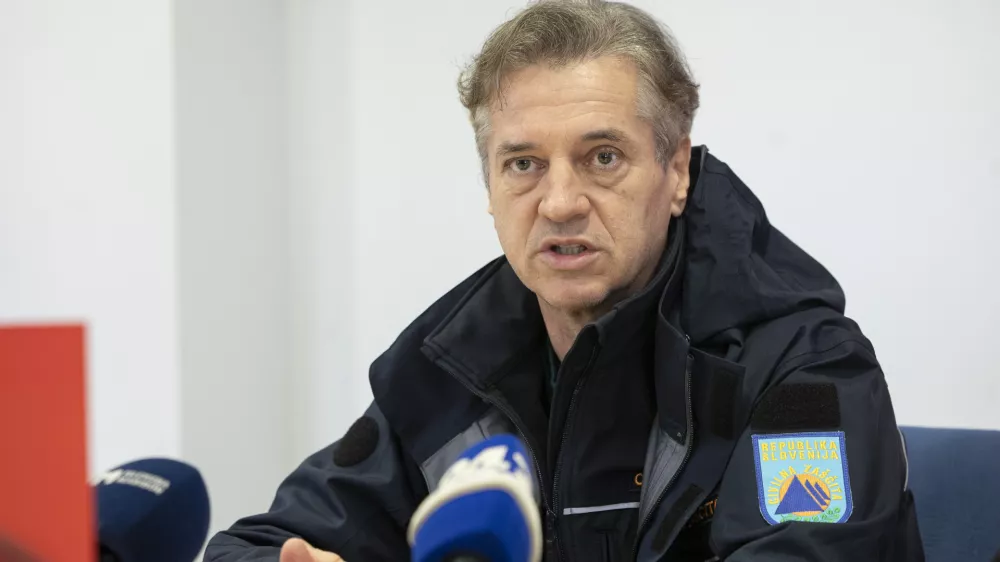 Robert Golob na novinarski konferenci&nbsp;po ogledu razmer po obsežni vremenski ujmi&nbsp;na severovzhodu države. Foto: STA