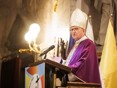 Ljubljana, stolnica sv. Nikolaja.Masa za domovino ob dnevu samostojnosti in enotnosti, ki jo je vodil ljubljanski nadskof in metropolit Stanislav Zore.