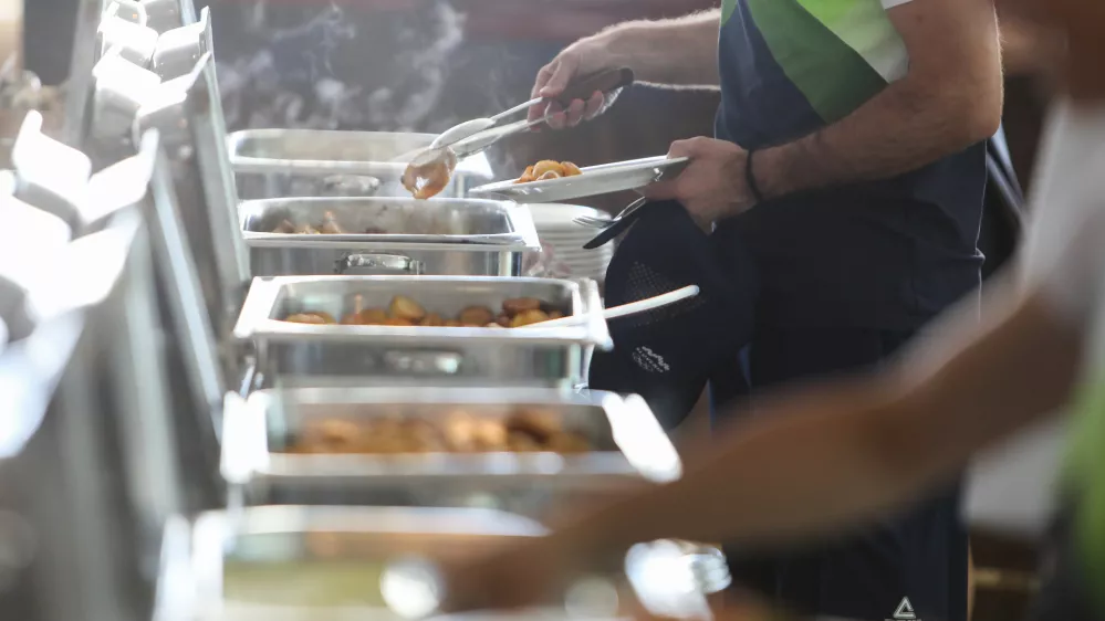 - 11.07.2024. - Prehranjevanje. hrana, dieta, zdrava hrana, zdrava prehrana.//FOTO: Bojan Velikonja