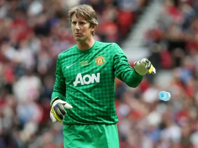 FILE PHOTO: Football - Manchester United Legends v Real Madrid Legends - Old Trafford - 2/6/13  Manchester United's Edwin van der Sar  Mandatory Credit: Action Images / Lee Smith  Livepic/File Photo